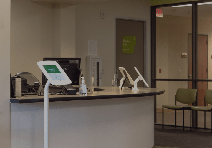 Top 5 Benefits of Digital Signage in Healthcare